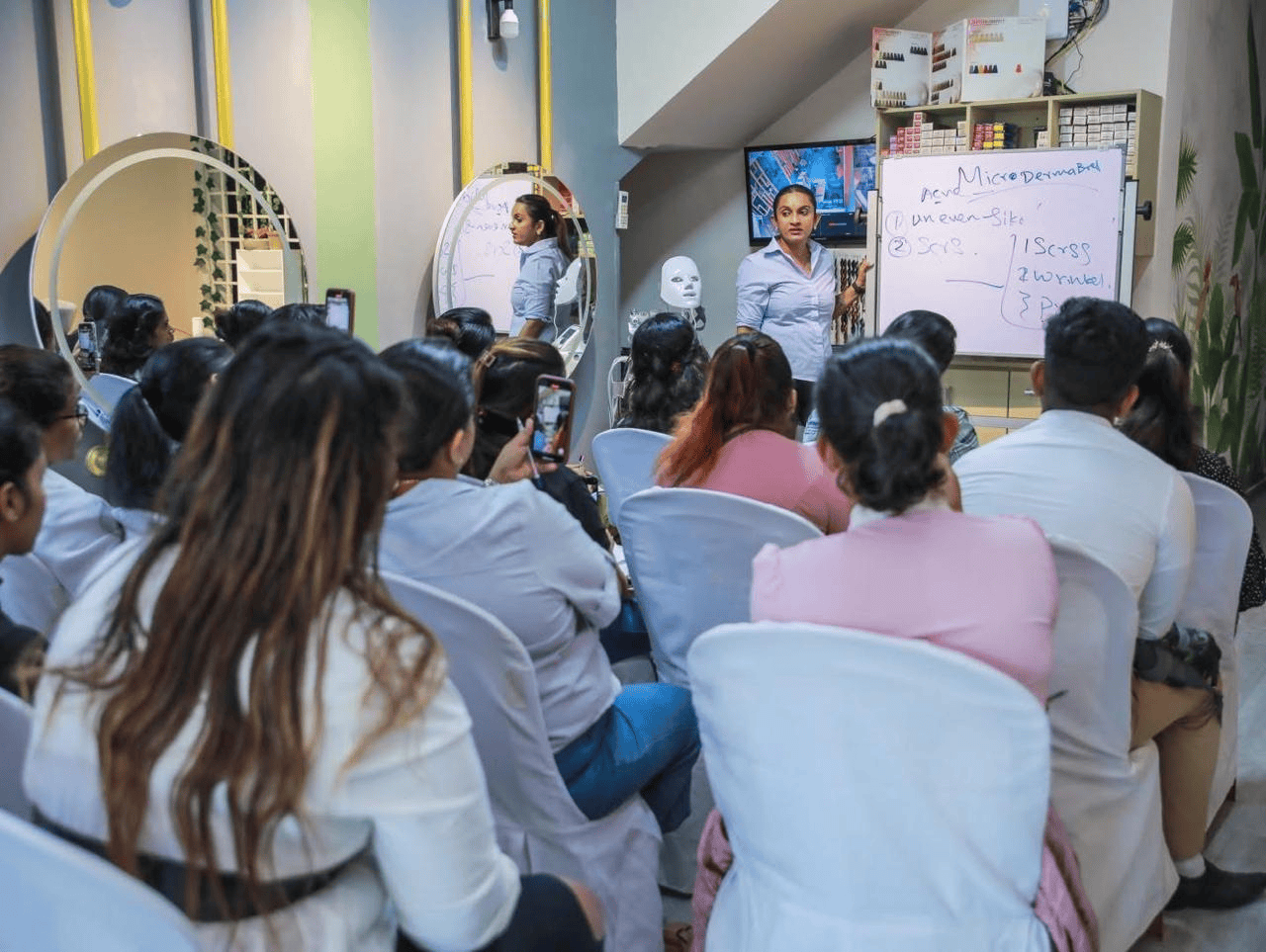 Salon practice class