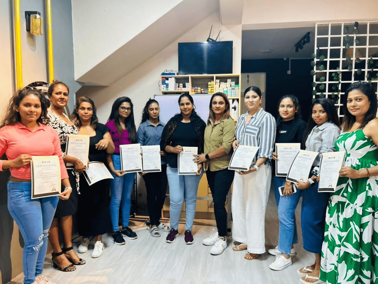 Professional hair coloring course